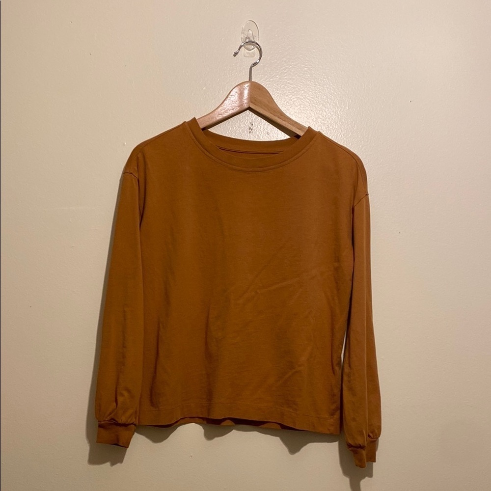 Everlane Women's Top in Brown